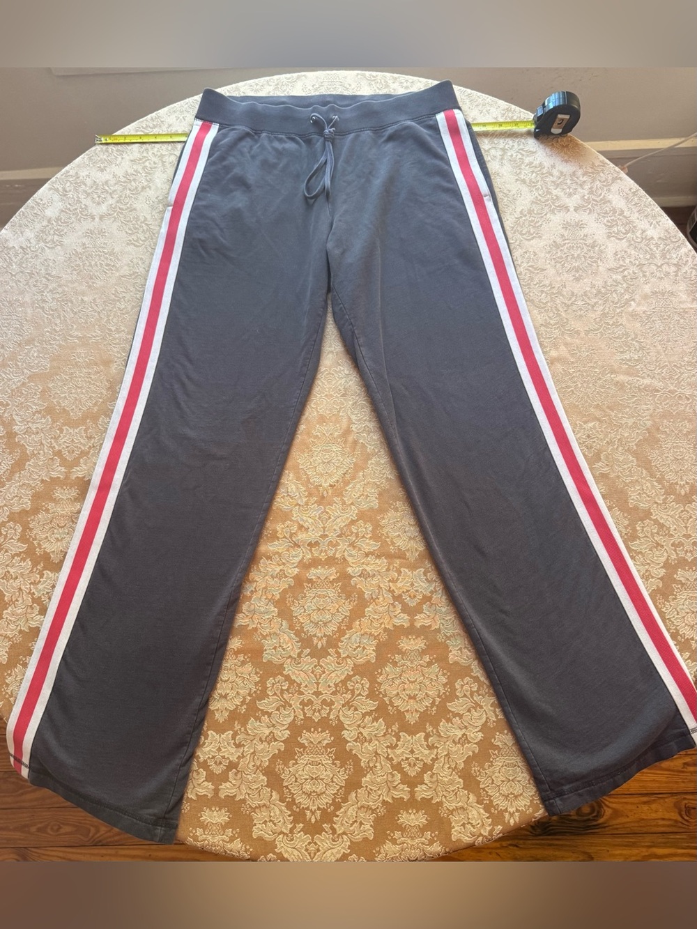 Juicy Couture Gray Lounge Pants worn by Chad Michael Murray on One Tree Hill